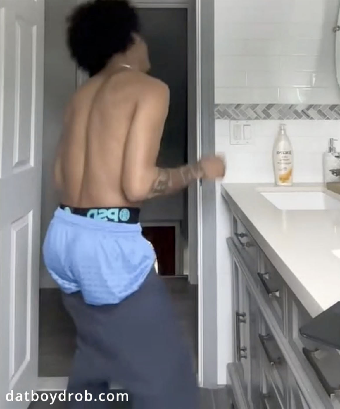 Bball shorts under sweatpants