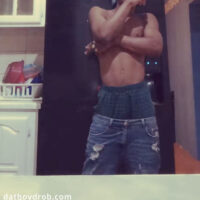 Huge boxers sag