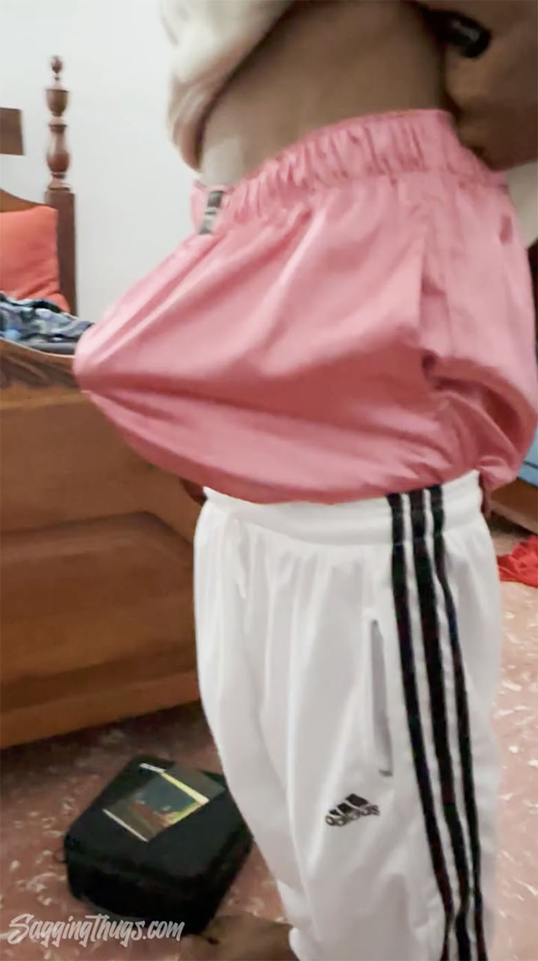 Pink satins - Image 2