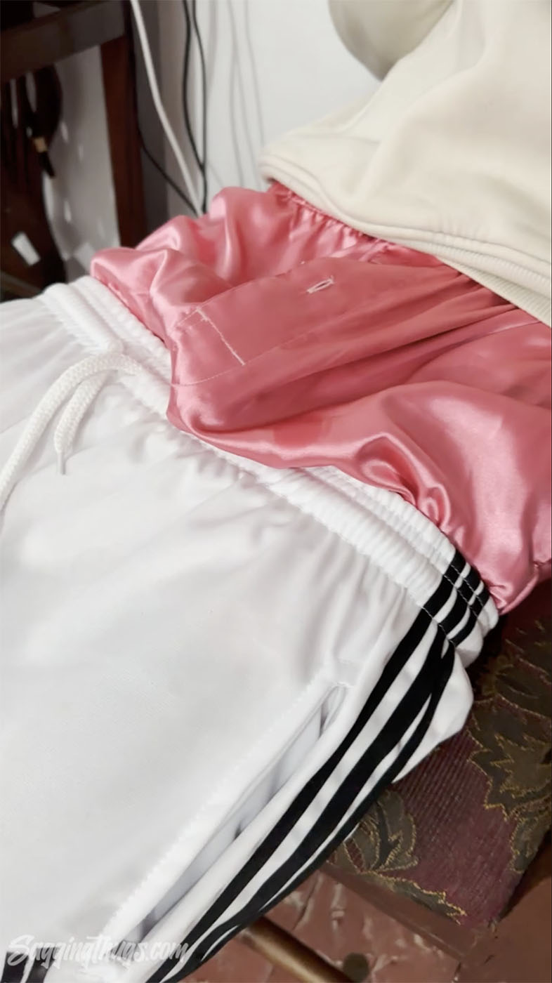 Pink satins - Image 3