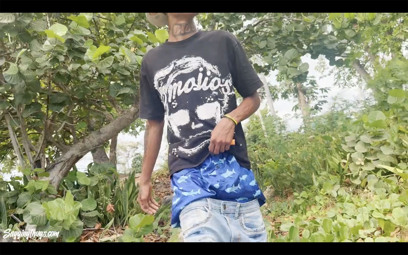 Thugandres satin sag - Image 2