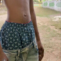 Huge boxers sag